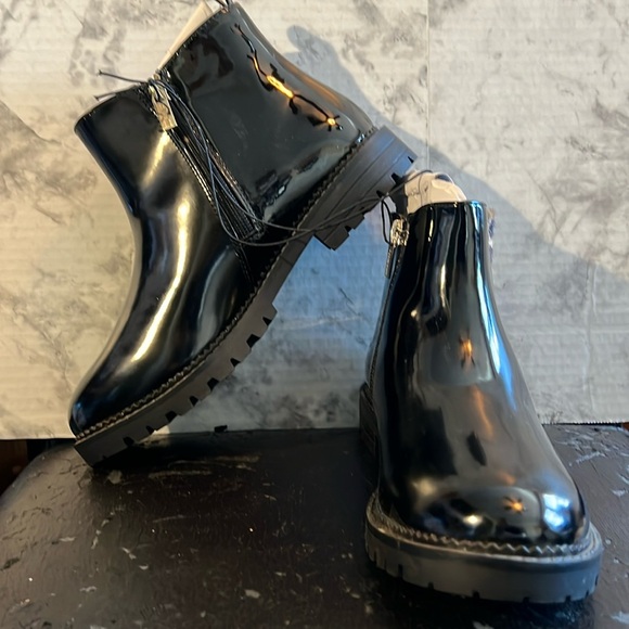 Nine West Other - Girls Nine‎ West Abby Boot Size 4 Patent Leather Bootie Leopard Print NWOT